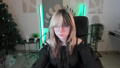 Snapshot of nyxcalderra chatting on 18, 5, 2026 Nyx online show from 18, 5, 2026