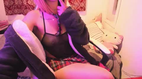 Snapshot of nyxiia chatting on 26, 11, 2025 Scarlett online show from 26, 11, 2025