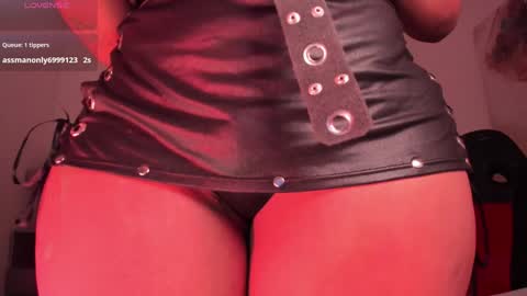 Snapshot of nyxshadow__ chatting on 11, 1, 2025 Nyx Shadow online show from 11, 1, 2025
