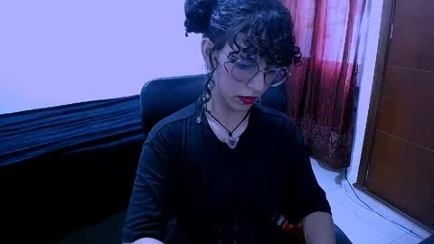 Snapshot of nyxxei chatting on 22, 4, 2026 Nyxxei online show from 22, 4, 2026
