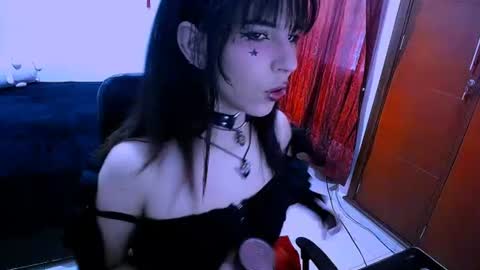 Snapshot of nyxxei chatting on 16, 6, 2026 Nyxxei online show from 16, 6, 2026