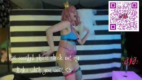 Snapshot of o0pepper0o chatting on 8, 11, 2025 Pepper online show from 8, 11, 2025