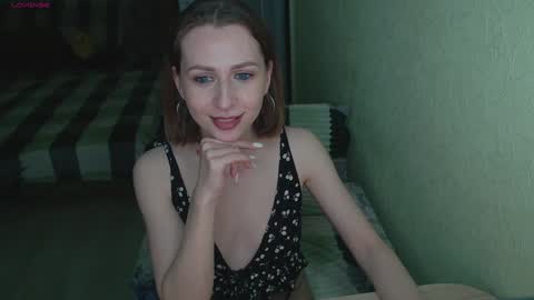 Snapshot of oaklyndobson chatting on 4, 2, 2025 Oaklyn online show from 4, 2, 2025