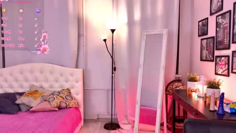 Snapshot of ocean_pleasure chatting on 16, 11, 2025 Lana online show from 16, 11, 2025