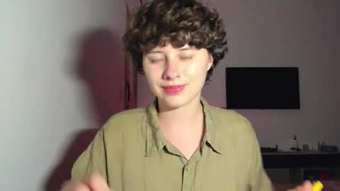 Evie online show from 25, 2, 2026