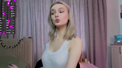 Snapshot of odeliagrace chatting on 25, 4, 2026 Agata online show from 25, 4, 2026