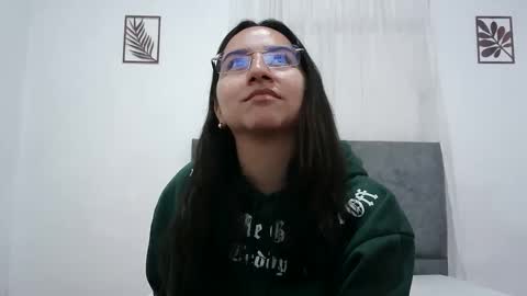 Snapshot of odette_brigh_ chatting on 23, 4, 2026 Val online show from 23, 4, 2026