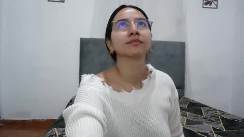 Snapshot of odette_brigh_ chatting on 27, 4, 2026 Val online show from 27, 4, 2026