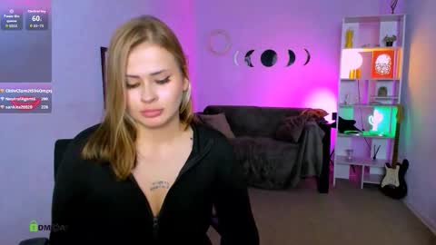 Snapshot of odri_sweet chatting on 10, 10, 2025 odri_sweet online show from 10, 10, 2025