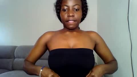 Snapshot of odrienna chatting on 24, 3, 2026 odrie online show from 24, 3, 2026