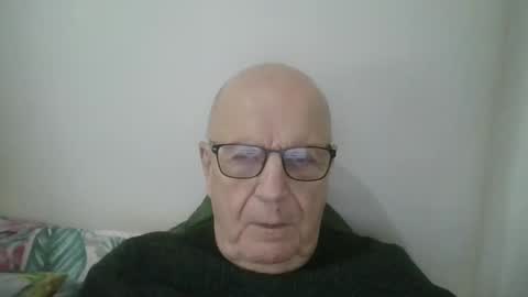 Snapshot of oggi95 chatting on 15, 1, 2025 oggi95 online show from 15, 1, 2025