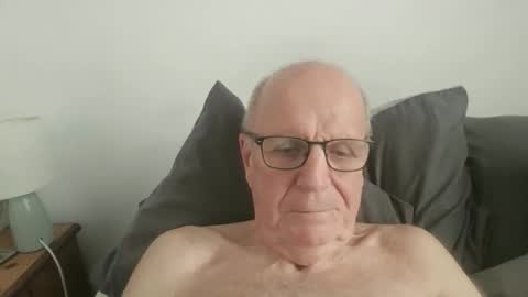 Snapshot of oggi95 chatting on 20, 9, 2025 oggi95 online show from 20, 9, 2025