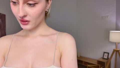 Snapshot of oh__lily chatting on 28, 3, 2026 Lily online show from 28, 3, 2026