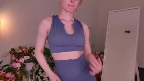 Snapshot of oh__lily chatting on 20, 4, 2026 Lily online show from 20, 4, 2026