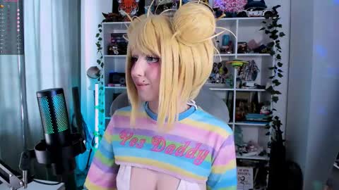 Snapshot of ohclementinee chatting on 3, 10, 2025 Clementine Clem online show from 3, 10, 2025
