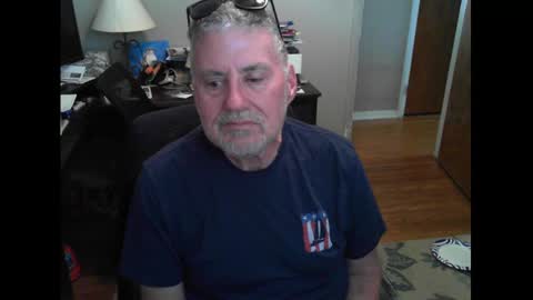 Snapshot of ohfukitsbob chatting on 14, 10, 2025 ohfukitsbob online show from 14, 10, 2025