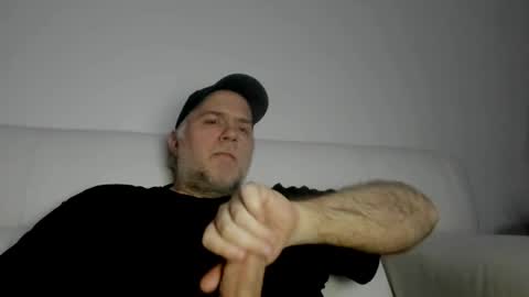 Snapshot of ohhhbillyyy chatting on 10, 4, 2026 Billy Bear online show from 10, 4, 2026