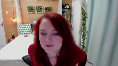 Snapshot of ohladyplease chatting on 5, 11, 2025 OhLadyPlease online show from 5, 11, 2025