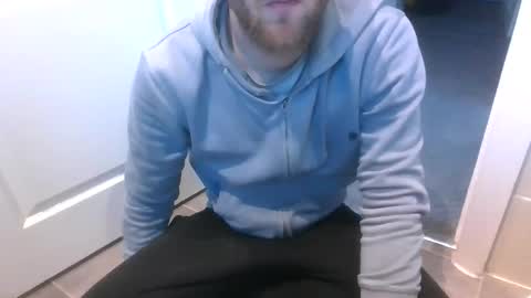 Snapshot of ohmibodslave chatting on 25, 11, 2025 TheDee online show from 25, 11, 2025