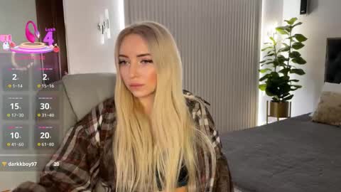 Snapshot of ohmyemma chatting on 27, 11, 2025 Emma online show from 27, 11, 2025