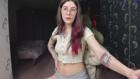 Snapshot of ohmygoddestkimmy chatting on 1, 4, 2026 Kmmy online show from 1, 4, 2026