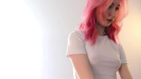 Snapshot of ohpeliadark chatting on 20, 4, 2026 Emi and Ohpi online show from 20, 4, 2026