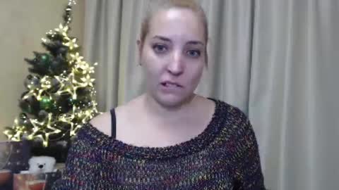 Snapshot of ohsweetmari chatting on 22, 12, 2024 Mari online show from 22, 12, 2024