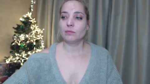 Snapshot of ohsweetmari chatting on 29, 12, 2024 Mari online show from 29, 12, 2024