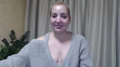 Snapshot of ohsweetmari chatting on 19, 1, 2025 Mari online show from 19, 1, 2025