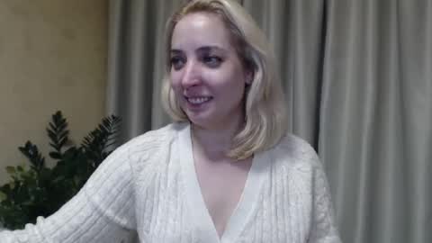 Snapshot of ohsweetmari chatting on 9, 2, 2025 Mari online show from 9, 2, 2025