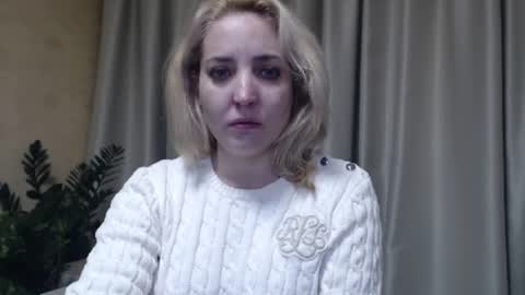 Snapshot of ohsweetmari chatting on 14, 2, 2025 Mari online show from 14, 2, 2025