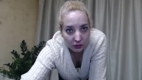 Snapshot of ohsweetmari chatting on 15, 2, 2025 Mari online show from 15, 2, 2025