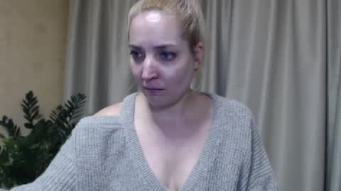 Snapshot of ohsweetmari chatting on 16, 2, 2025 Mari online show from 16, 2, 2025