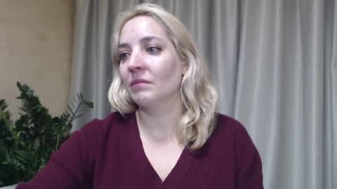Snapshot of ohsweetmari chatting on 10, 10, 2025 Mari online show from 10, 10, 2025
