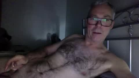 oiledcouple1 online show from 15, 9, 2025