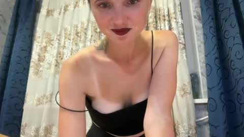 Snapshot of oktavia7777 chatting on 15, 7, 2026 Oktavia7777 online show from 15, 7, 2026