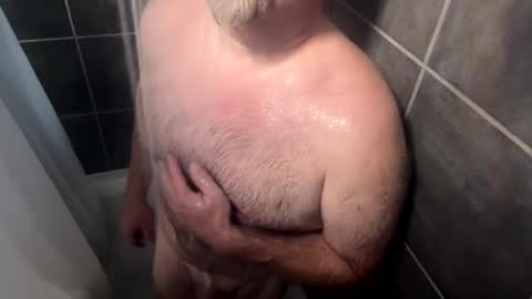 Snapshot of oldbones2 chatting on 11, 9, 2025 oldbones2 online show from 11, 9, 2025