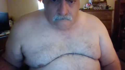 Snapshot of oldcockforyngladies chatting on 15, 3, 2026 oldcockforyngladies online show from 15, 3, 2026