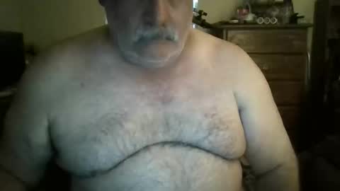 Snapshot of oldcockforyngladies chatting on 30, 4, 2026 oldcockforyngladies online show from 30, 4, 2026