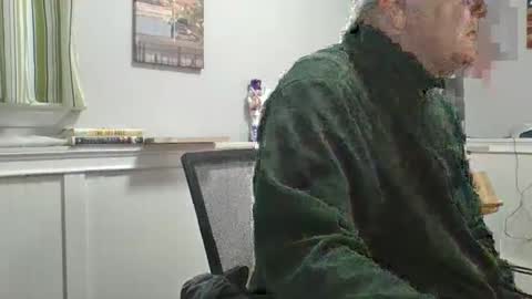 Snapshot of oldmanrising chatting on 24, 10, 2025 oldmanrising online show from 24, 10, 2025