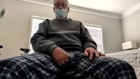 Snapshot of oldsubman chatting on 4, 12, 2025 oldsubman online show from 4, 12, 2025