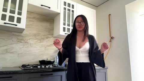 Snapshot of olenerowley chatting on 30, 5, 2026 Janey online show from 30, 5, 2026