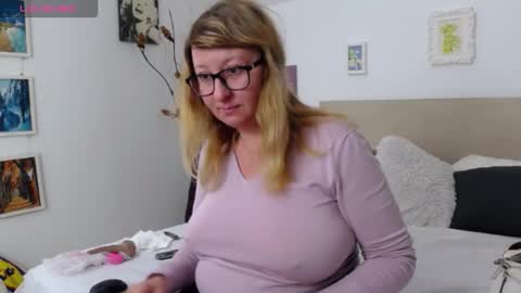 Snapshot of olgapavlova chatting on 6, 1, 2026 Olga Pavlova online show from 6, 1, 2026
