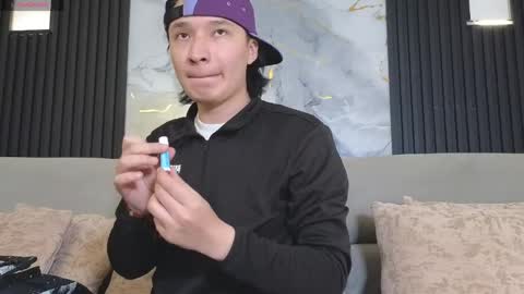 Snapshot of oli_di_tore chatting on 21, 4, 2026 oli_di_tore online show from 21, 4, 2026