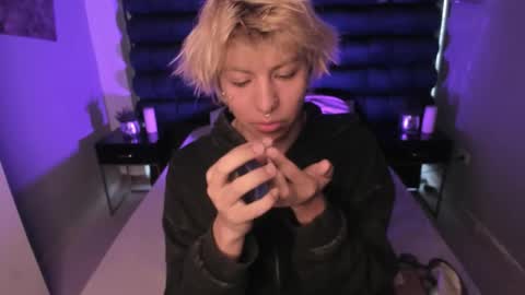 oliiverr22 online show from 15, 12, 2025