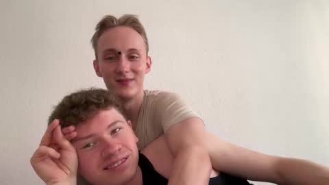 Snapshot of oliver_and_thomas chatting on 19, 9, 2025 Oliver and Thomas online show from 19, 9, 2025
