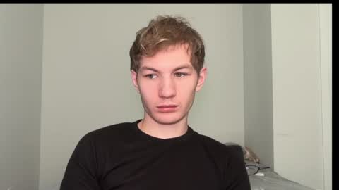 Snapshot of oliver_beck chatting on 23, 12, 2024 Oliver Beck online show from 23, 12, 2024