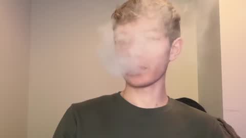 Snapshot of oliver_beck chatting on 31, 12, 2024 Oliver Beck online show from 31, 12, 2024