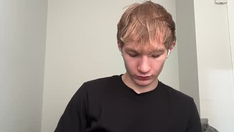 Snapshot of oliver_beck chatting on 4, 1, 2025 Oliver Beck online show from 4, 1, 2025