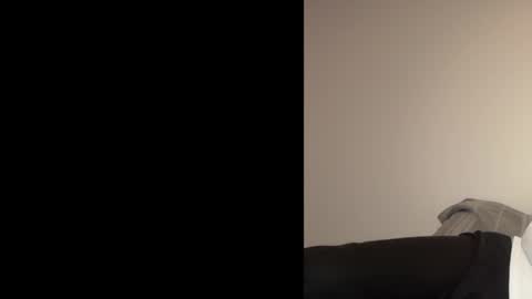 Snapshot of oliver_beck chatting on 20, 1, 2025 Oliver Beck online show from 20, 1, 2025